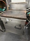 Merino solid top cooker