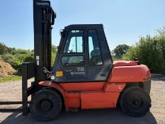2011 Toyota 7 Tonne Diesel Only 2609 Hours Full Cab Spare 3rd & 4th Service Location -
