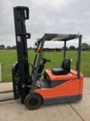 Still 1.6 Tonne Electric Forklift, 3 wheeler triple mast with side shift good battery complete