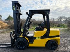 Yale 3.5 Tonne Diesel Forklift GDP35VX attachment: 1220mm SS Crg and 1200mm forks truck weight: