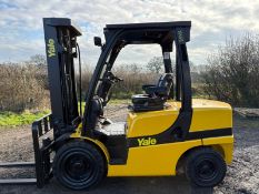 Yale GDP35VX 3.5 Tonne Diesel Forklift year of manufacture 2015 low 4344 Hours full free lift Triple