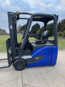 Linde Evo 1.6 Tonne Electric Forklift 4.6m container spec mast with side shift 1 owner from new 5775