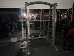 Impulse Plate Loaded Smith Machine