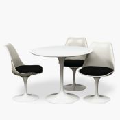 Eero Saarinen Knoll international Entwurf 1955-1957, Ausführung 2. Hälfte 20. Jhdt. - Set von drei T