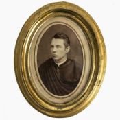 Unbekannter Photograph um 1888 - Porträtphotographie Hermann Schell