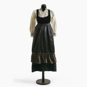 3 tlg. Trachtenkleid von Marie Theres Relin - mit Schürze und bestickter Leinenbluse