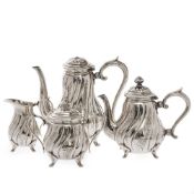 Vierteiliges Kernstück bestehend aus Kaffee-, Tee-, Milchkanne und Zuckerdose - Eduard Hueck (1854-1