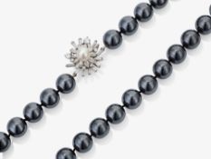 Hämatitkette mit Diamantschließe - München, 1970er Jahre JUWELIER HANNS ROTHMÜLLER