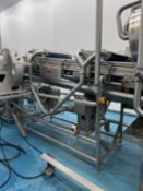 De-watering conveyor belt