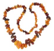 Bernstein Halskette , endlos verarbeitet, mehrfarbige natürliche Bernsteine in Nuggetformen, unters