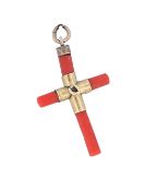 Korallen Kreuz Anhänger mit Goldmonturen um 14K 585/-, mittig mit einem Diamantensplitter, Maße 4,3
