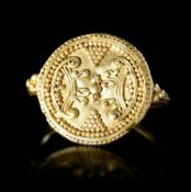 A CARTHAGINIAN GOLD RING, CIRCA 7TH-6TH CENTURY BC