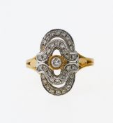 Ring mit Diamantbesatz