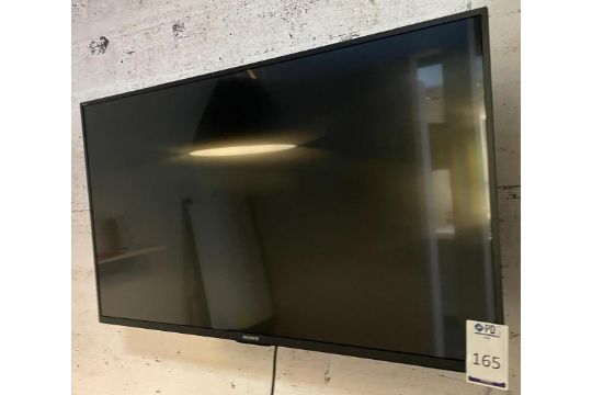 Sony TV with Remote (Location: Reading. Please Refer to General Notes) - Image 1 of 2