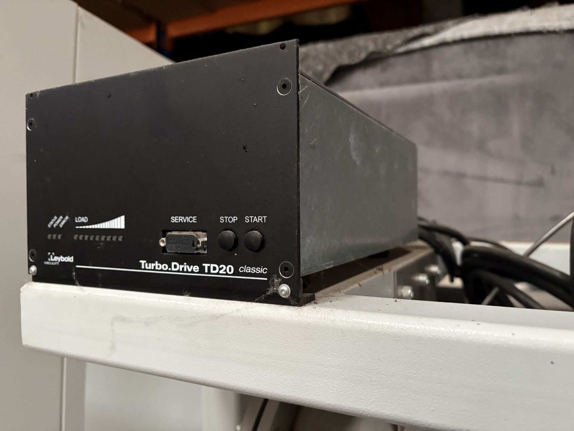 Tec System Exhaust Bench (Location: Brentwood. Please Refer to General Notes) - Image 2 of 8