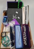 Box of costume jewellery to include: green hardstone beaded necklace, enamel bangle, tennis type
