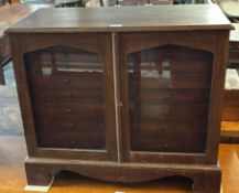 Late 19th/early 20th century mahogany specimen cabinet, having two glazed drawers revealing two