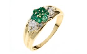 Ring 4,55g 585/- Gelbgold und Weißgold mit 6 Diamanten zus. ca. 0,06 ct. und Smaragd, Ringgröße c...
