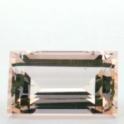 Morganit zu 13.03 ct.. Laenge 16.41 mm. Breite 10.07 mm. Hoehe 7.40 mm