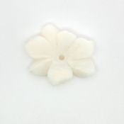 Opal Bluete Handgravur 10.17 ct. Laenge 25.20 mm. Breite 20.91 mm. Hoehe 4.28 mm