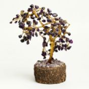 Edelstein Objekt Baum Amethyst 220.03 g Hoehe ca. 17 cm. Baumstamm ca. 4x7 cm