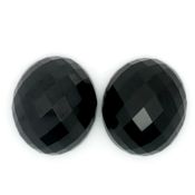 Schwarzer Spinell Paar 25.70 ct.. Laenge 14.0 mm. Breite 12.02 mm. Hoehe 7.72 mm