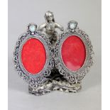 figurales Zierrähmchen