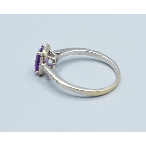 18ct white gold ladies Amethyst and Diamond emerald cut dress ring size S, 3.5grams - Image 2 of 5