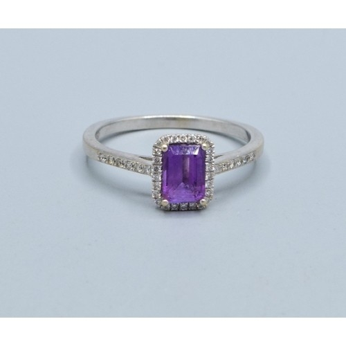 18ct white gold ladies Amethyst and Diamond emerald cut dress ring size S, 3.5grams - Image 5 of 5