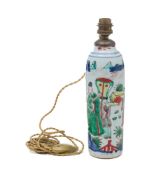 Vase en porcelaine à glaçure wucai, monté en lampe, Chine, époque Transition (1618-1683), décor de p