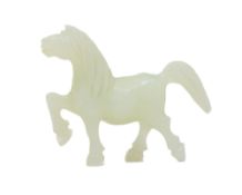 Petit cheval, sculpture en jade, Chine, l. 9,5 cm