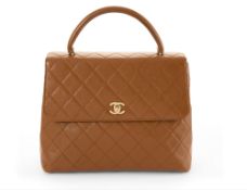 Chanel, sac Timeless carré avec poignée sur le dessus, cuir caviar cannelle matelassé, intérieur en