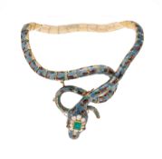 Collier début XXe s., or 750 représentant un serpent s'enroulant autour du cou, articulé d'éléments
