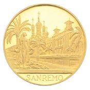 Italie, médaille commémorative de la ville de San Remo, en or 900 (poinçons), dans son écrin avec ce