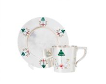 Tasse et soucoupe en argent Sterling, Cartier, à décor émaillé de canards et sapin, gravée Mary sur