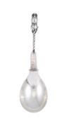 Cuiller en argent Sterling par Georg Jensen, Copenhague, XXe s., manche surmonté d'un hibou, brut 14