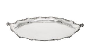 Grand plateau de service ovale en argent, par James Dixon & Sons Ltd, Sheffield, 1910, la bordure à
