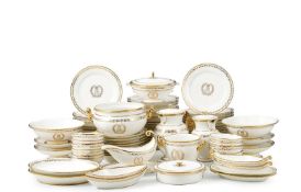 Exceptionnel service de table du Roi Louis-Philippe en porcelaine de Sèvres, dit Service des Princes