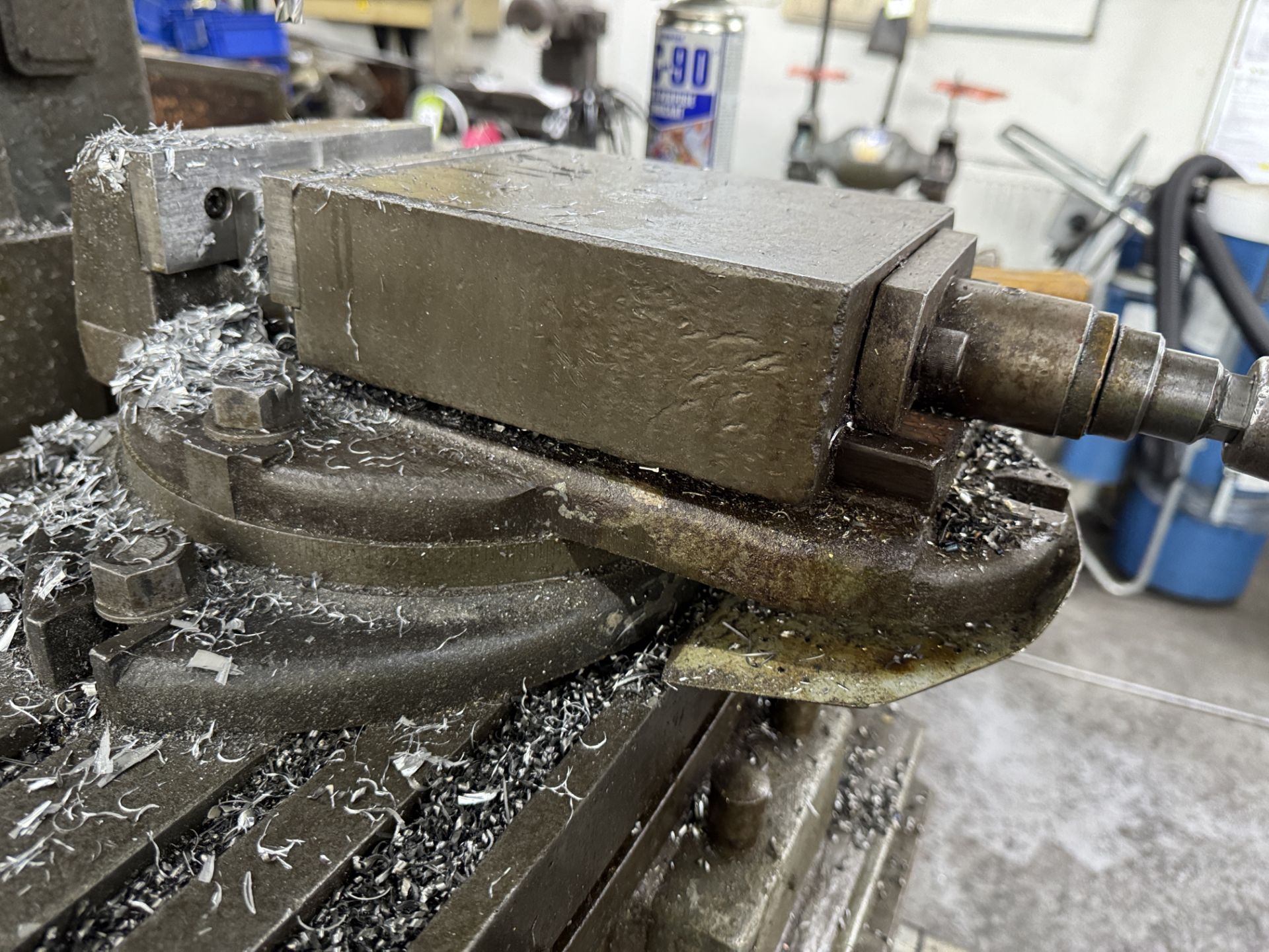 Victoria V3 vertical Milling Machine, 415volts, with slotted table, machine vice, chucks, etc - Image 8 of 13