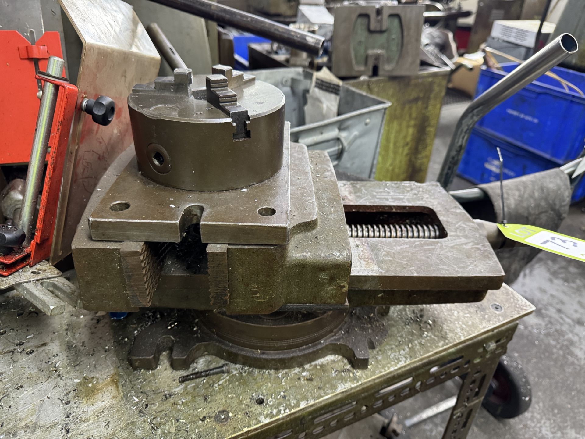 Victoria horizontal Milling Machine, 415volts, with slotted table, indexing head, machine vice, - Image 15 of 20