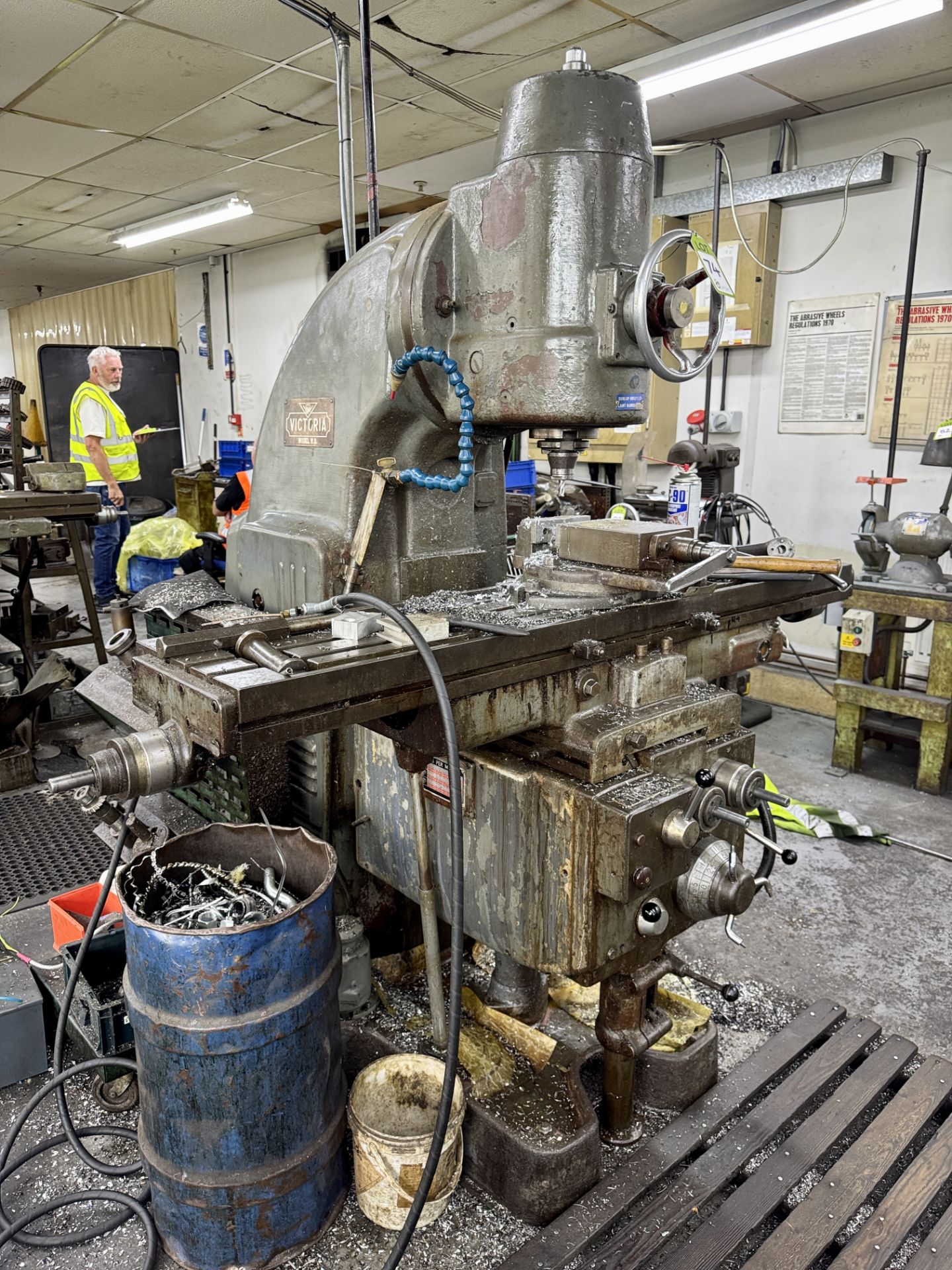 Victoria V3 vertical Milling Machine, 415volts, with slotted table, machine vice, chucks, etc - Image 2 of 13