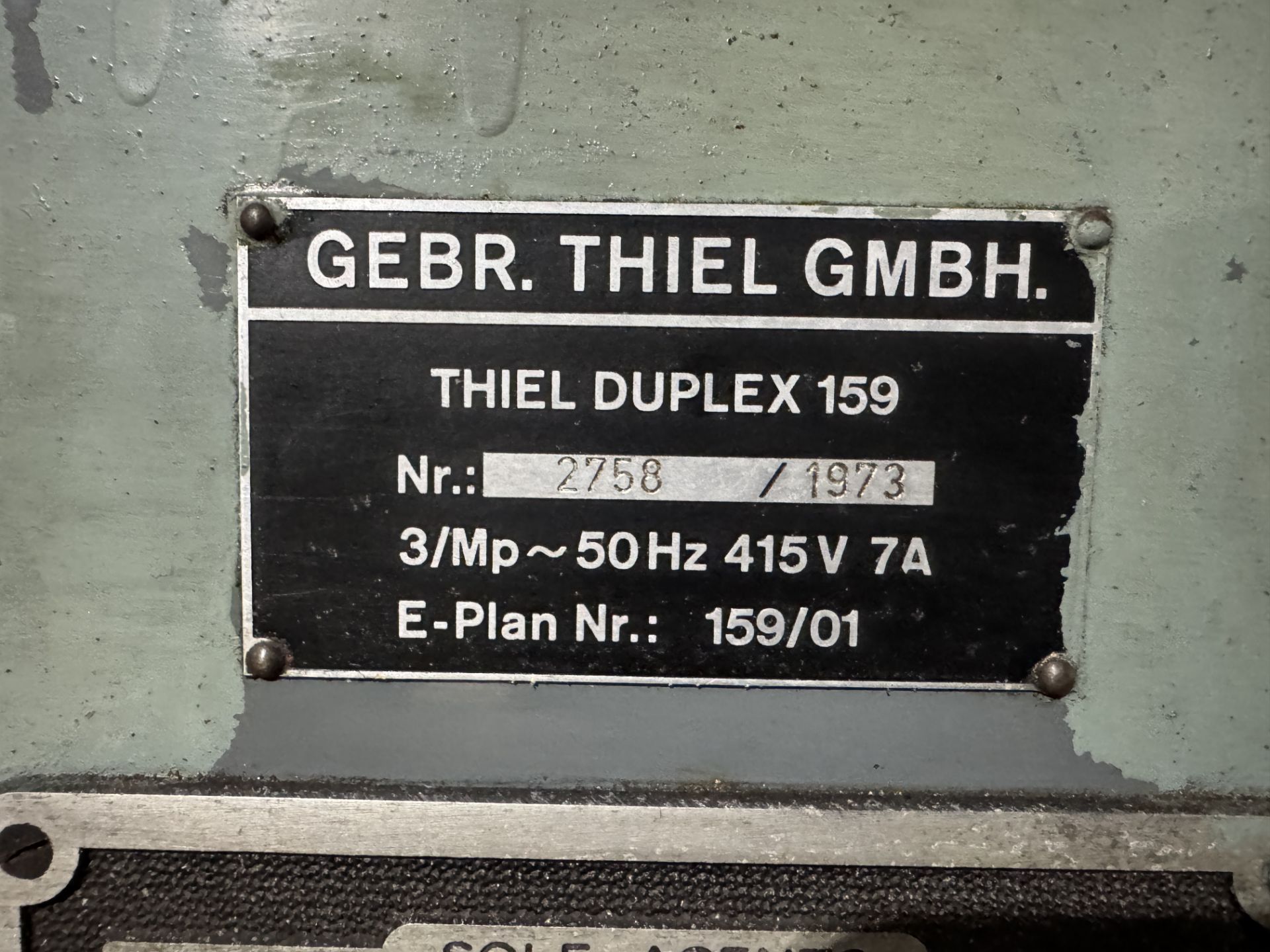 Thiel Duplex 159 Toolroom Milling Machine, 400volts, vertical and horizontal spindles, with 6in - Image 9 of 15