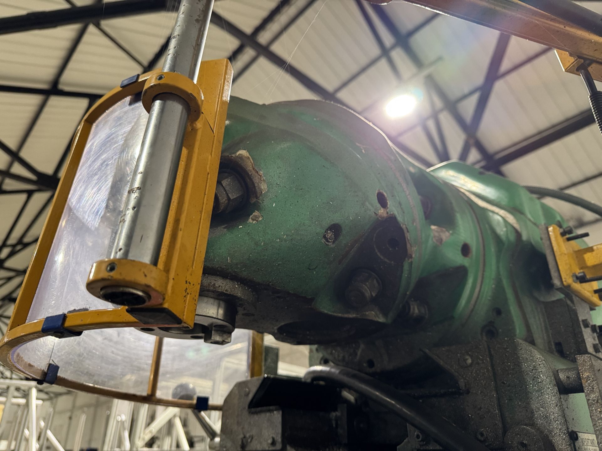 Huron MU6 Universal bed type Milling Machine, year Oct 2000, serial number 13678, t-slotted table - Image 12 of 29