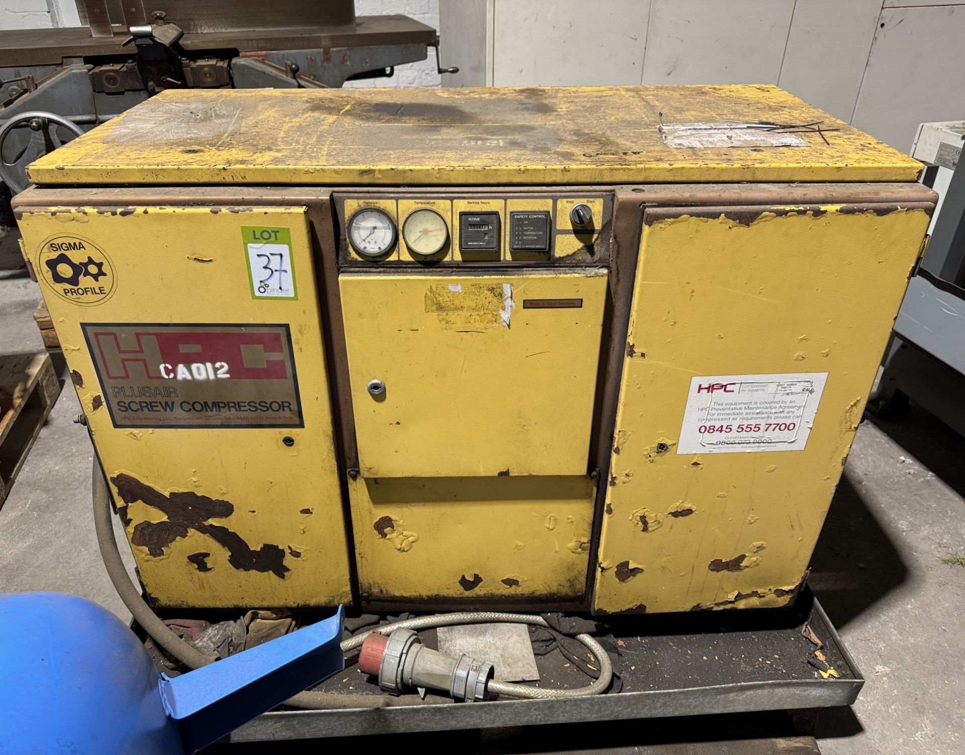 HPC Plusair Screw Compressor, 400volts, 69924hours (lot location: Rochdale) (please note there is