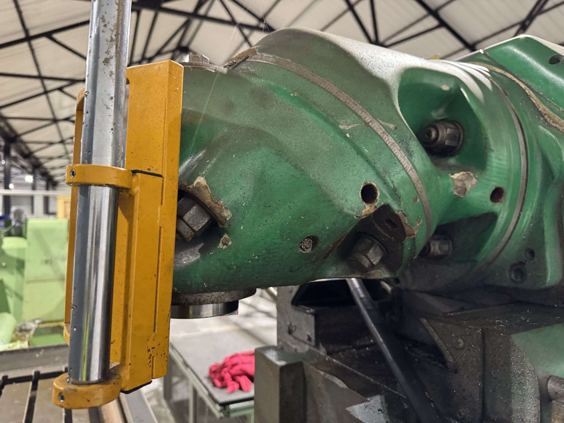 Huron MU6 Universal bed type Milling Machine, year Oct 2000, serial number 13678, t-slotted table - Image 5 of 29