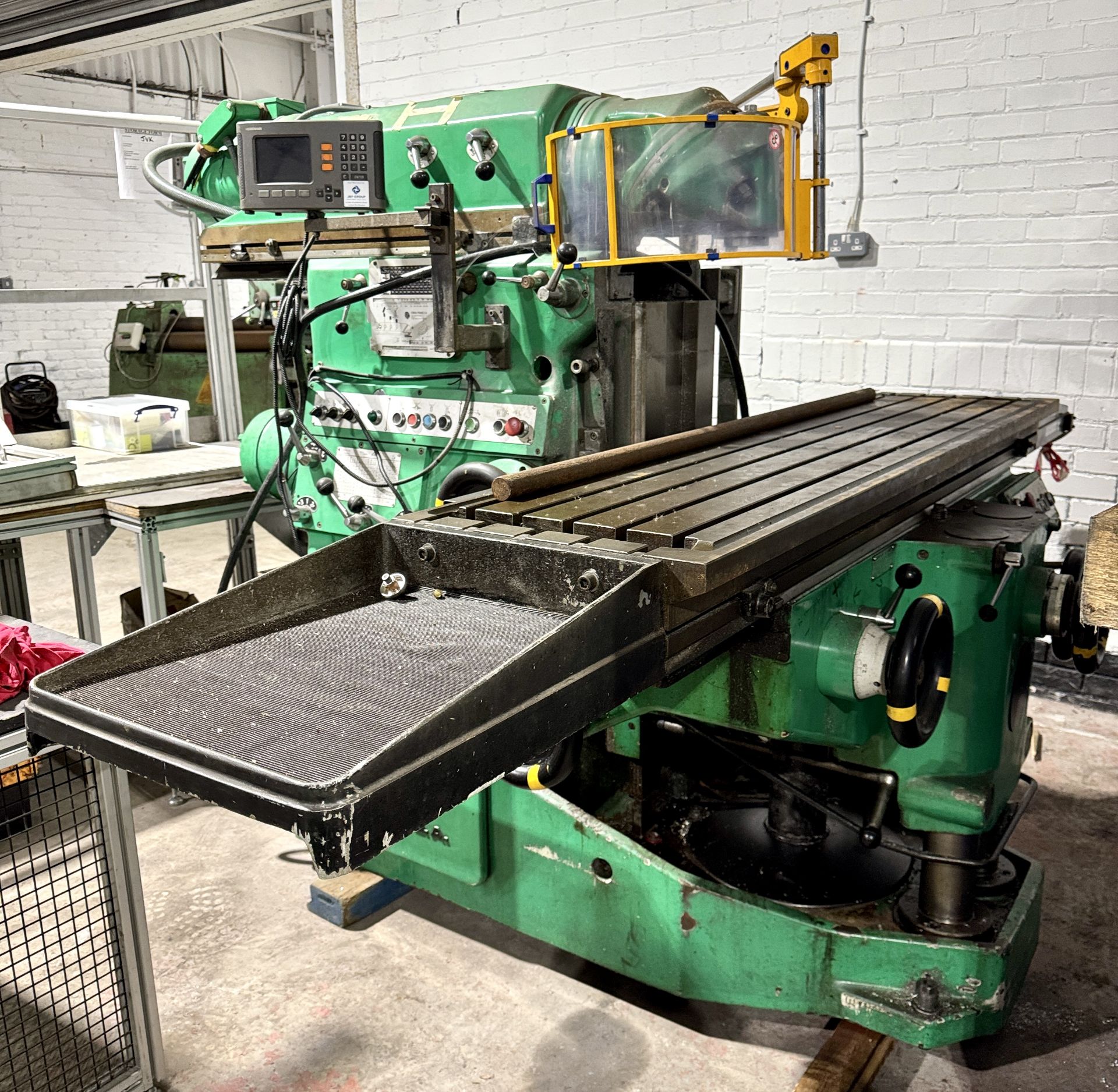 Huron MU6 Universal bed type Milling Machine, year Oct 2000, serial number 13678, t-slotted table - Image 17 of 29