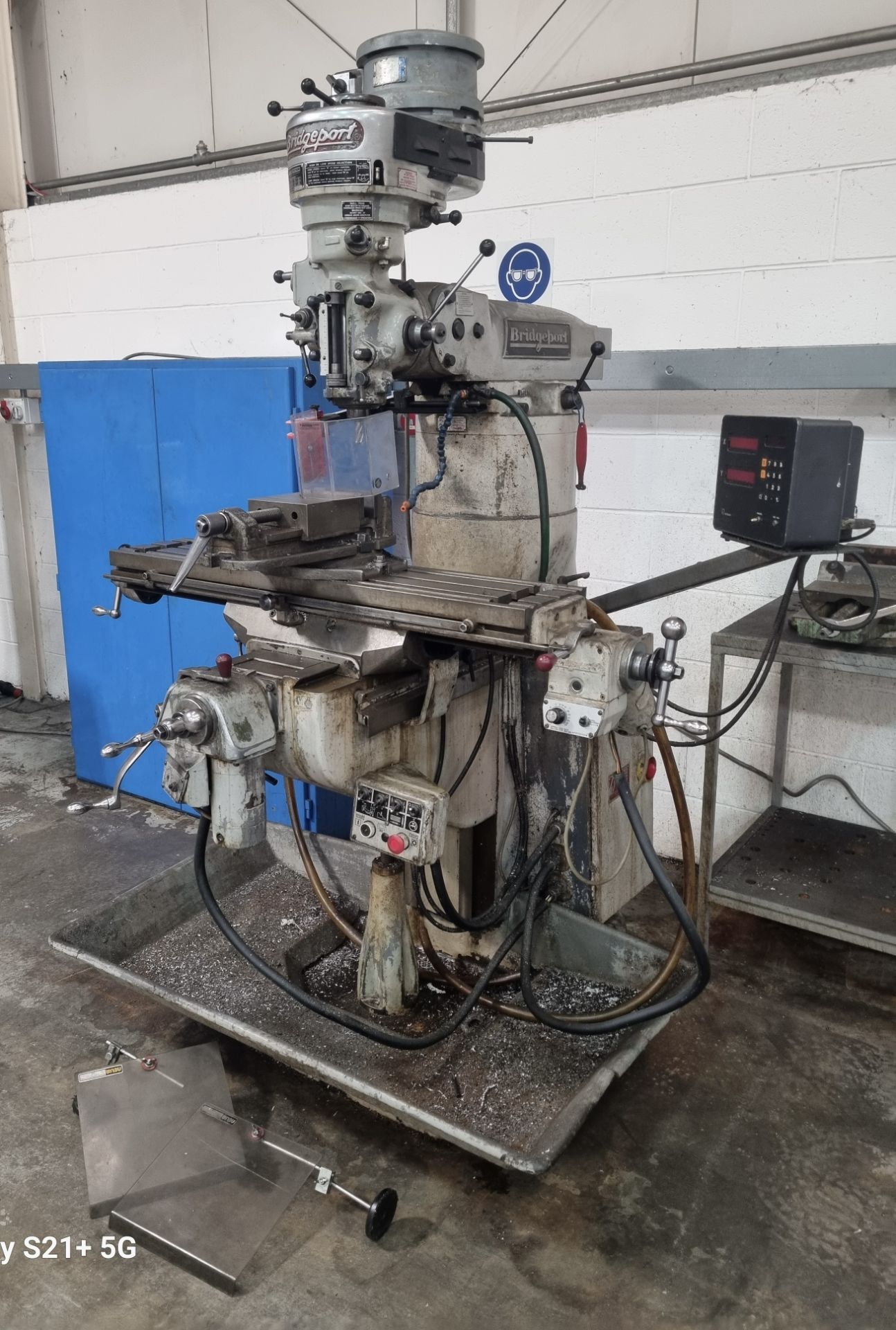 Bridgeport J Series knee type Vertical and Turret Milling Machine, 9in x 42in T slotted table, - Image 14 of 19