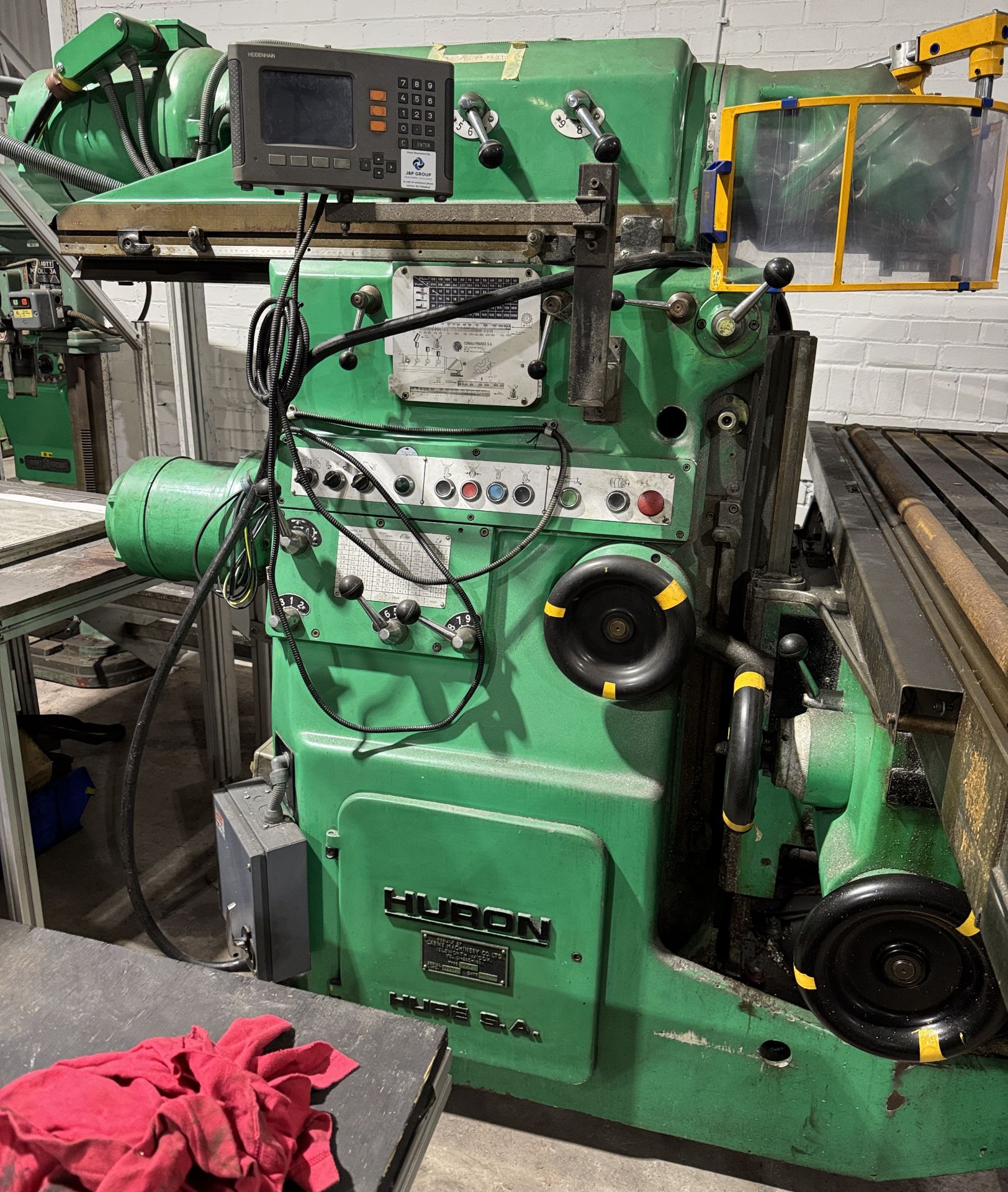 Huron MU6 Universal bed type Milling Machine, year Oct 2000, serial number 13678, t-slotted table - Image 19 of 29