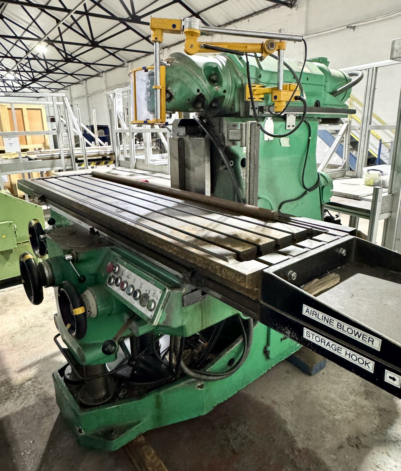 Huron MU6 Universal bed type Milling Machine, year Oct 2000, serial number 13678, t-slotted table - Image 3 of 29