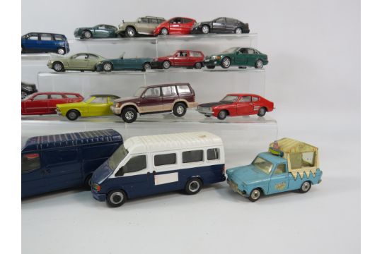 Twenty Four various diecast vehicles, Corgi, Maisto, Solido, Del Prado etc. - Image 2 of 6